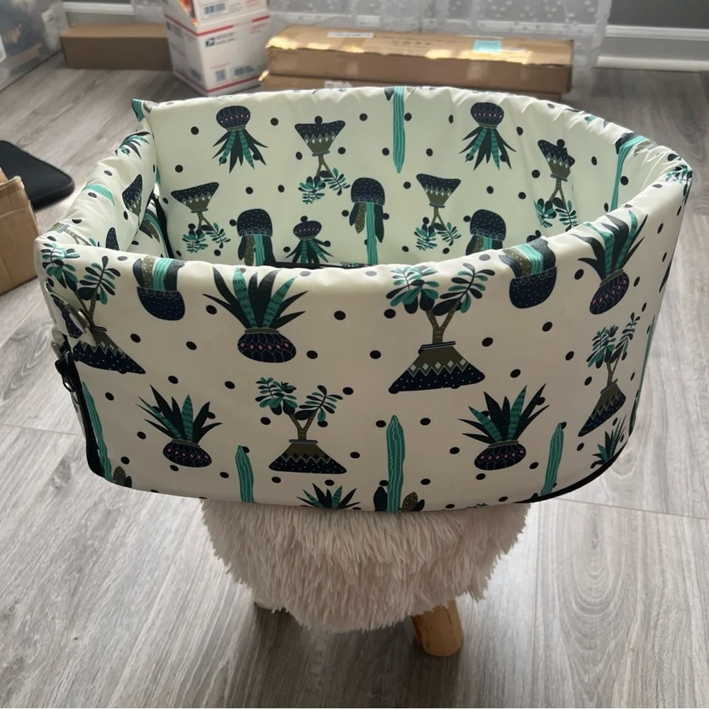 Stylish Plant Print Dog Carrier